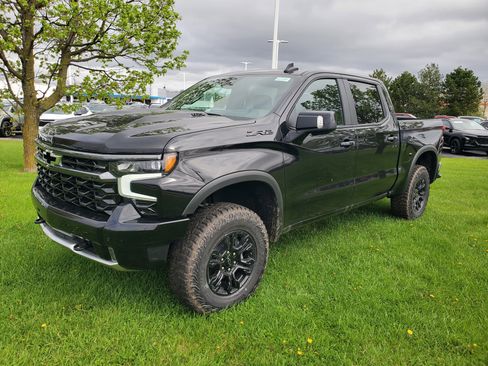 New 2026 Chevrolet Silverado 1500 ZR2 w/ Dark Appearance Package AWD/4WD image 4