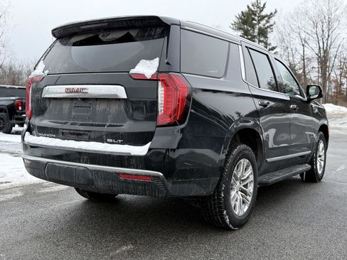 Used 2022 GMC Yukon SLT w/ SLT Premium Package image 5