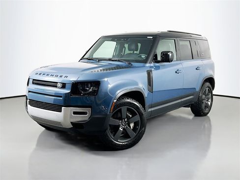 Used 2024 Land Rover Defender 110 S image 1