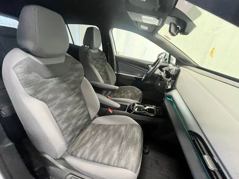 Used 2022 Volkswagen ID.4 Pro image 12