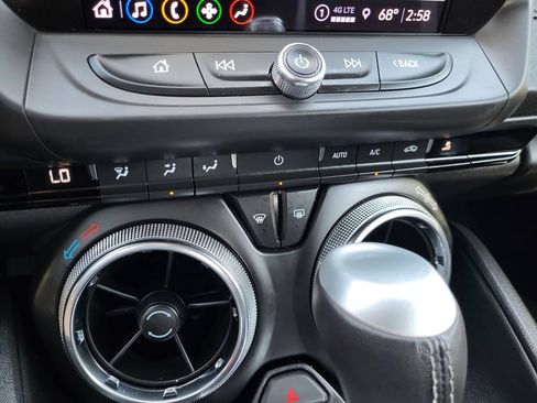 Used 2023 Chevrolet Camaro LT w/ Technology Package RWD image 14