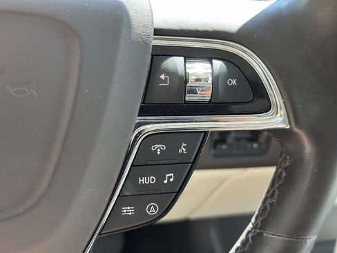 Used 2022 Lincoln Navigator L Black Label AWD/4WD image 17