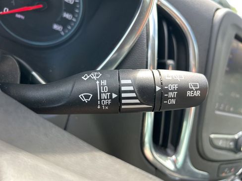 Used 2024 Chevrolet Equinox LT image 29