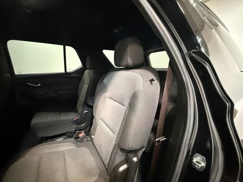 Used 2023 Chevrolet Traverse LT AWD/4WD image 48