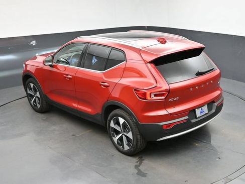 Used 2025 Volvo XC40 B5 Plus AWD/4WD image 45