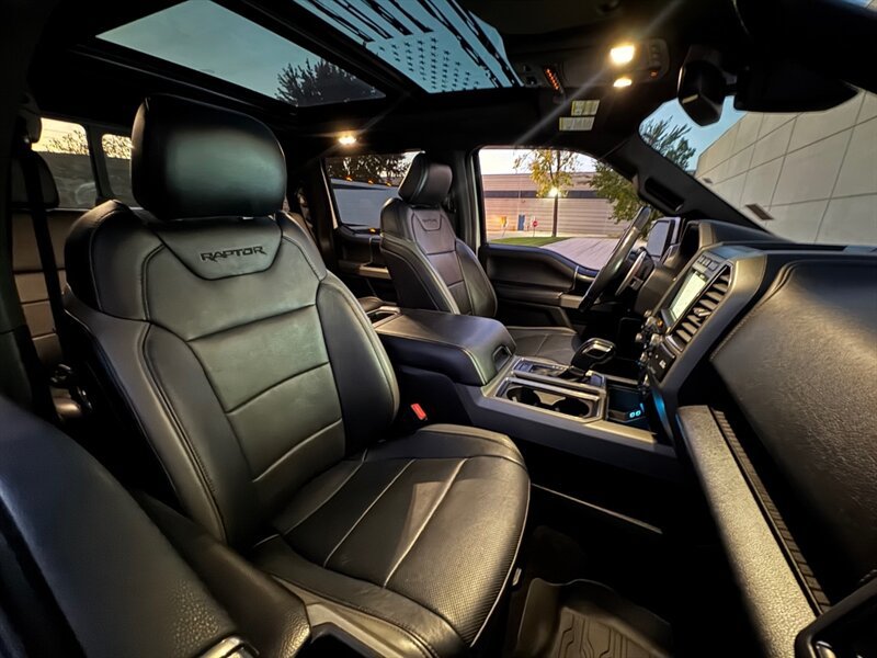 Used 2018 Ford F150 Raptor w/ Equipment Group 802A Luxury AWD/4WD image 16
