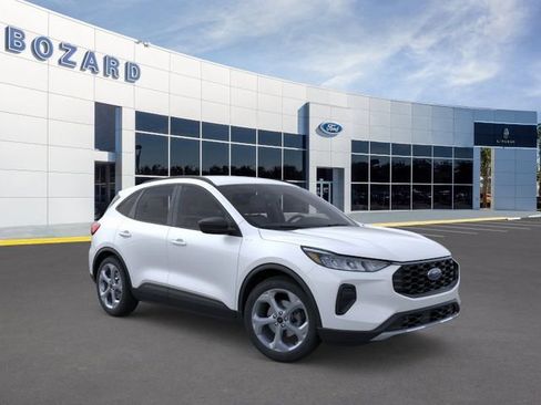 New 2025 Ford Escape ST-Line w/ Equipment Group 301A FWD image 9