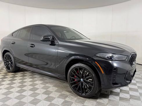 Used 2024 BMW X6 M60i w/ Executive Package image 12