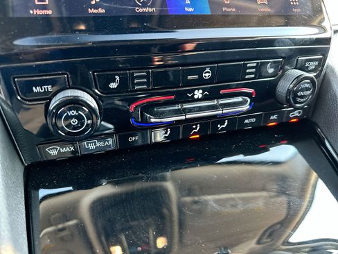 New 2023 Jeep Grand Cherokee 4WD 4xe image 19