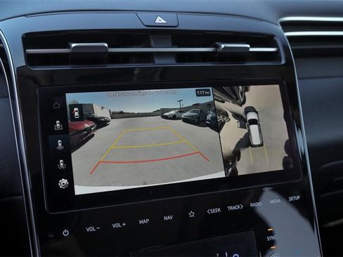 Used 2024 Hyundai Tucson Limited image 19