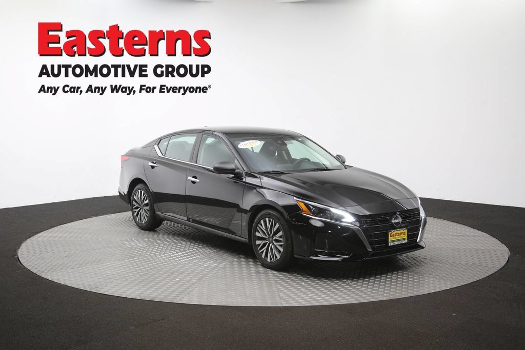 Used 2024 Nissan Altima 2.5 SV FWD image 49