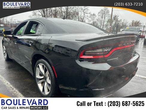 Used 2016 Dodge Charger R/T image 4