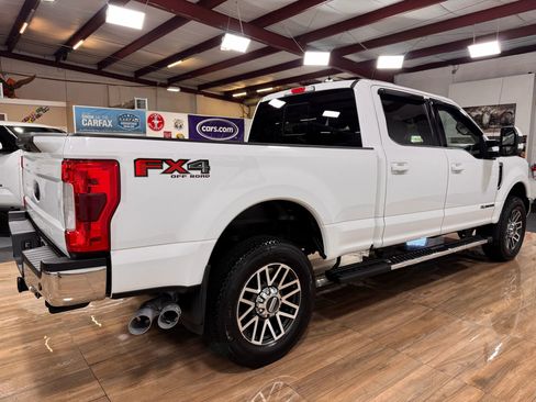 Used 2019 Ford F250 Lariat w/ Lariat Value Package image 5