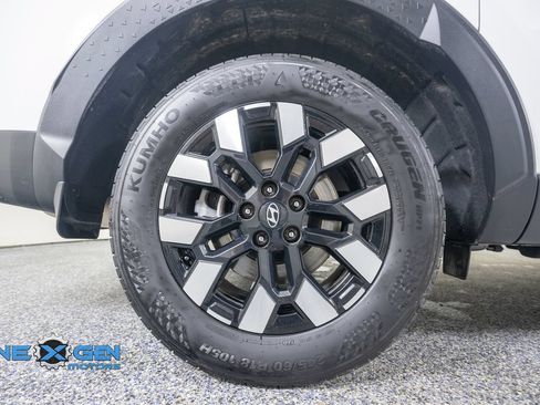 Used 2025 Hyundai Santa Cruz SEL AWD/4WD image 45