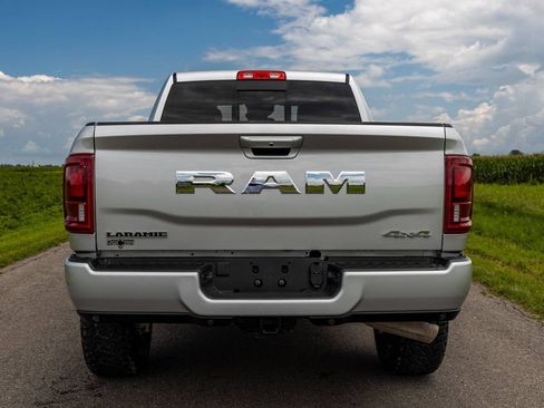 Used 2026 RAM 2500 Laramie AWD/4WD image 4