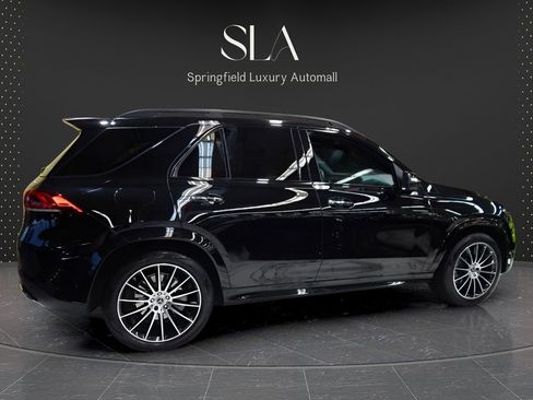 Used 2022 Mercedes-Benz GLE 450 4MATIC w/ Revised AMG Line Exterior image 3