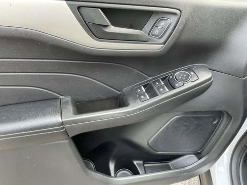 Used 2021 Ford Escape S image 15