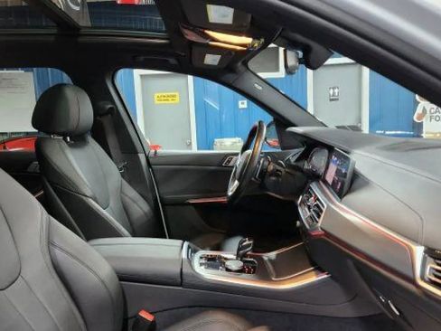 Used 2019 BMW X5 xDrive40i w/ Convenience Package image 16