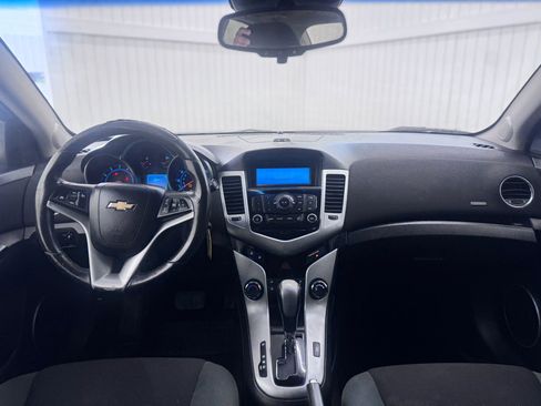 Used 2011 Chevrolet Cruze LT image 14