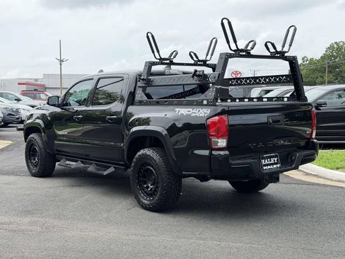 Used 2017 Toyota Tacoma TRD Sport w/ Tow Package (A/T) AWD/4WD image 22
