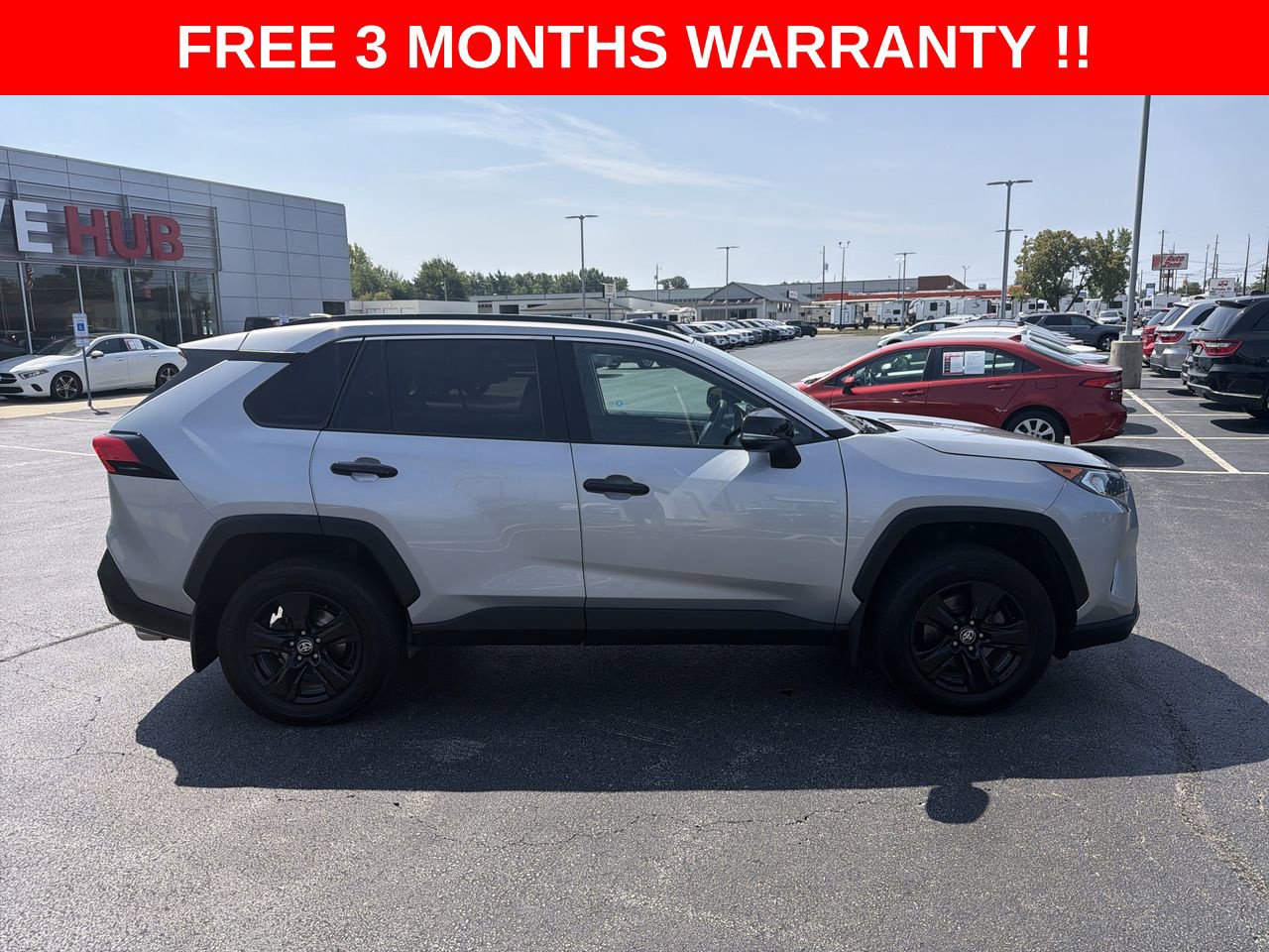 Used 2021 Toyota RAV4 XLE AWD/4WD image 30