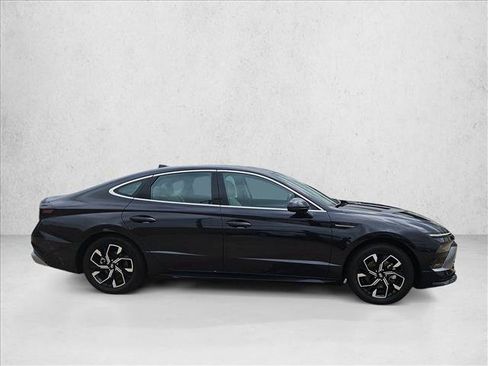 Used 2025 Hyundai Sonata SEL FWD image 4