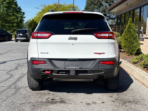 Used 2016 Jeep Cherokee Trailhawk w/ Comfort/Convenience Group AWD/4WD image 37
