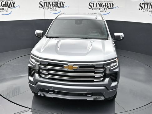 Used 2024 Chevrolet Silverado 1500 High Country w/ Technology Package AWD/4WD image 22
