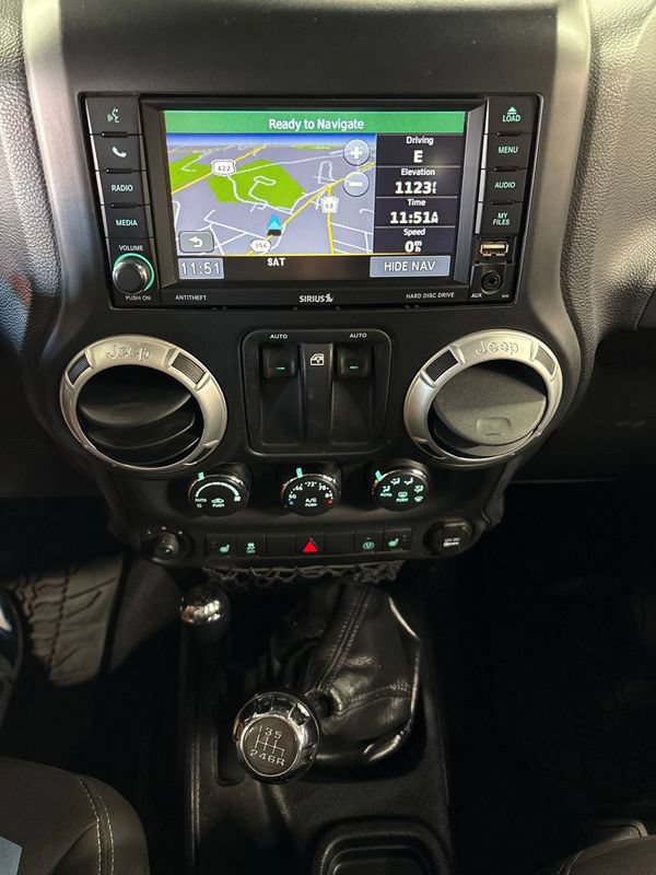Used 2013 Jeep Wrangler Rubicon w/ PWR Convenience Group AWD/4WD image 40