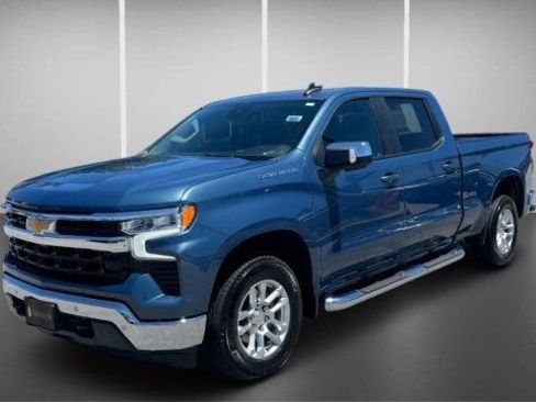 Used 2024 Chevrolet Silverado 1500 LT RWD image 12