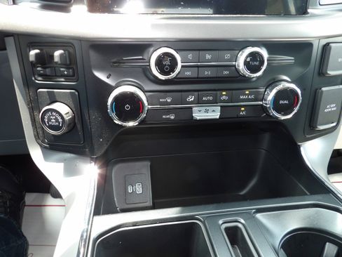New 2024 Ford F150 XLT w/ Mobile Office Package image 16