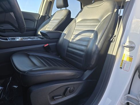 Used 2022 Ford Edge SEL w/ Convenience Package image 23