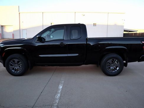 New 2026 Nissan Frontier SV w/ SV Convenience Package image 2