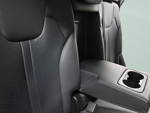 Used 2022 Kia Sorento S w/ Panoramic Sunroof Package FWD image 30