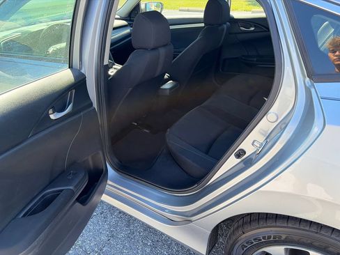 Used 2017 Honda Civic EX image 2