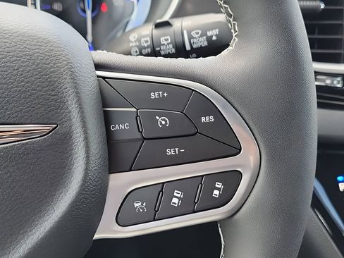 New 2026 Chrysler Voyager LX FWD image 35