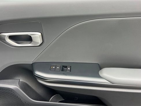 New 2025 Kia K4 LX image 19
