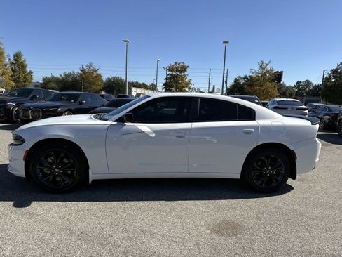 Used 2023 Dodge Charger SXT w/ Blacktop Package image 6