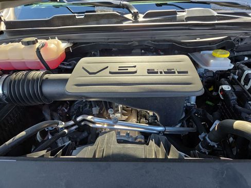 Used 2025 RAM 1500 Big Horn AWD/4WD image 17