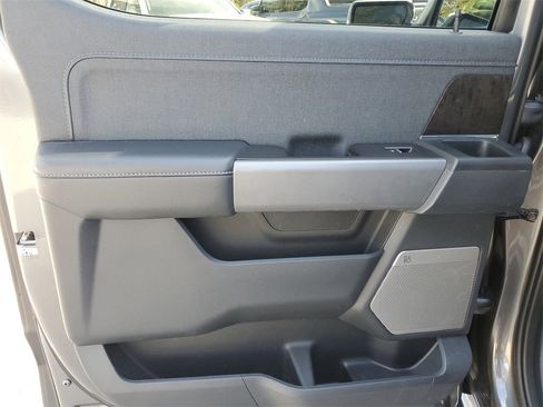 Used 2022 Ford F150 Lariat image 13