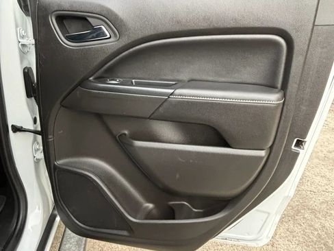 Used 2016 GMC Canyon SLE w/ SLE Convenience Package RWD image 18