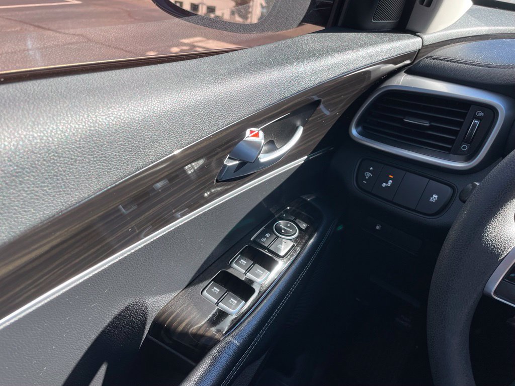 Used 2019 Kia Sorento FWD image 21