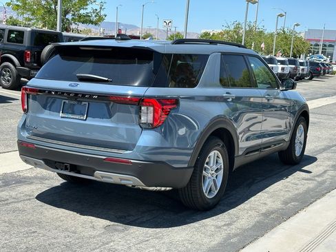 New 2026 Ford Explorer Active w/ Active Comfort Package RWD image 8