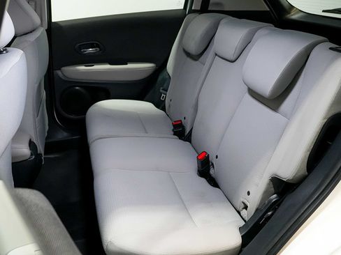 Used 2020 Honda HR-V LX image 14