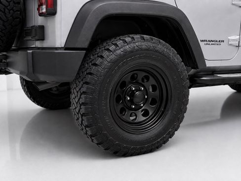 Used 2014 Jeep Wrangler Unlimited Sport AWD/4WD image 10