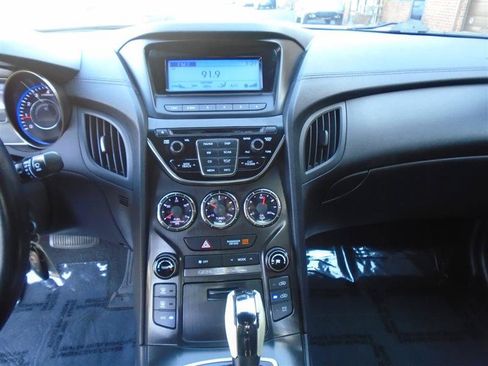 Used 2013 Hyundai Genesis 2.0T RWD image 13