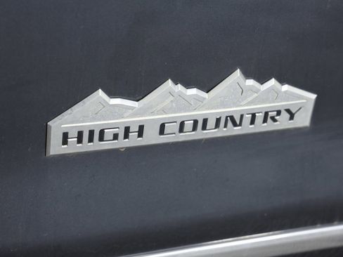 Used 2017 Chevrolet Silverado 1500 High Country image 2