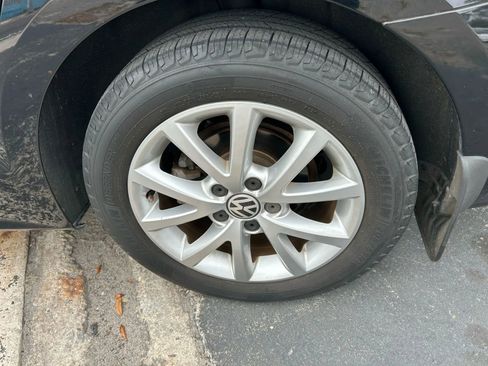 Used 2012 Volkswagen Jetta SE FWD image 9