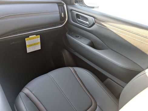 New 2026 Nissan Armada SL w/ Captain's Chari Seat Package RWD image 18