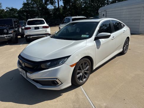 Used 2019 Honda Civic EX image 8